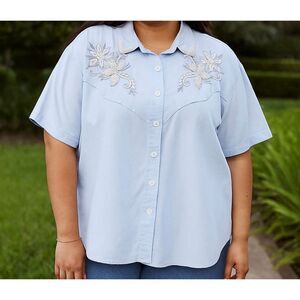 Vintage 80’s Jane Ashley light blue beaded and embroidered button-down shirt